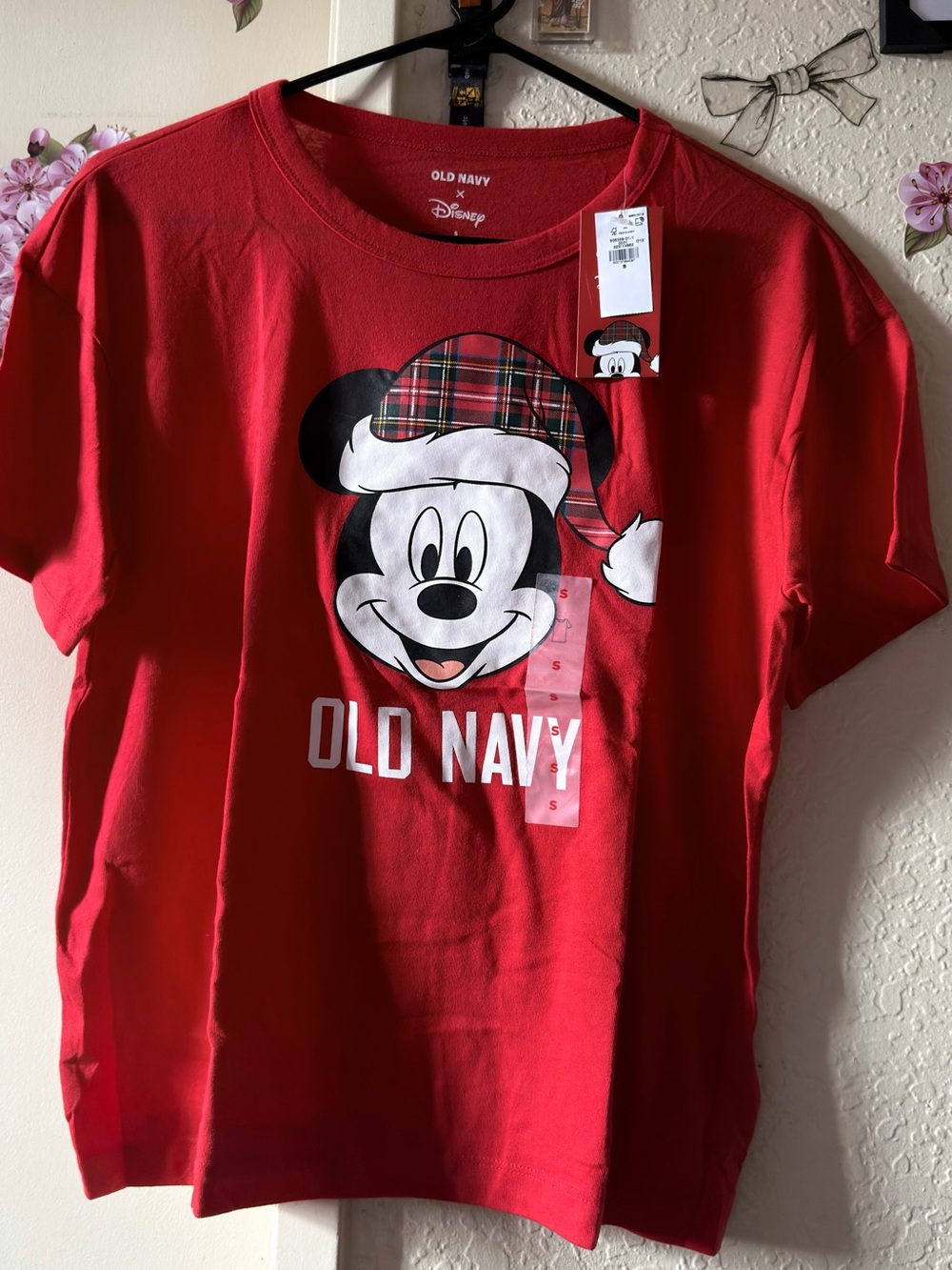Old Navy Red Kids' Mickey Graphic Tee with Plaid Hat